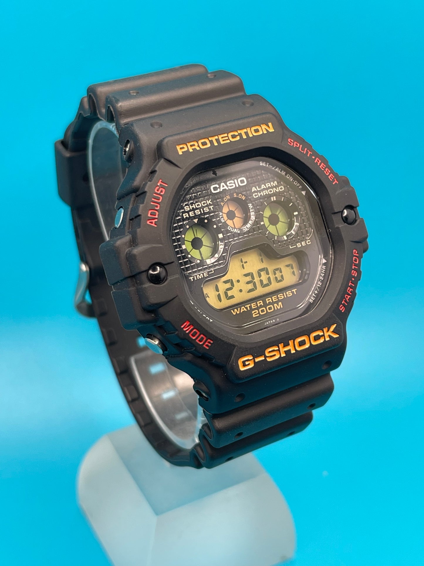 1992 Casio G-Shock DW-5900 NEW OLD STOCK
