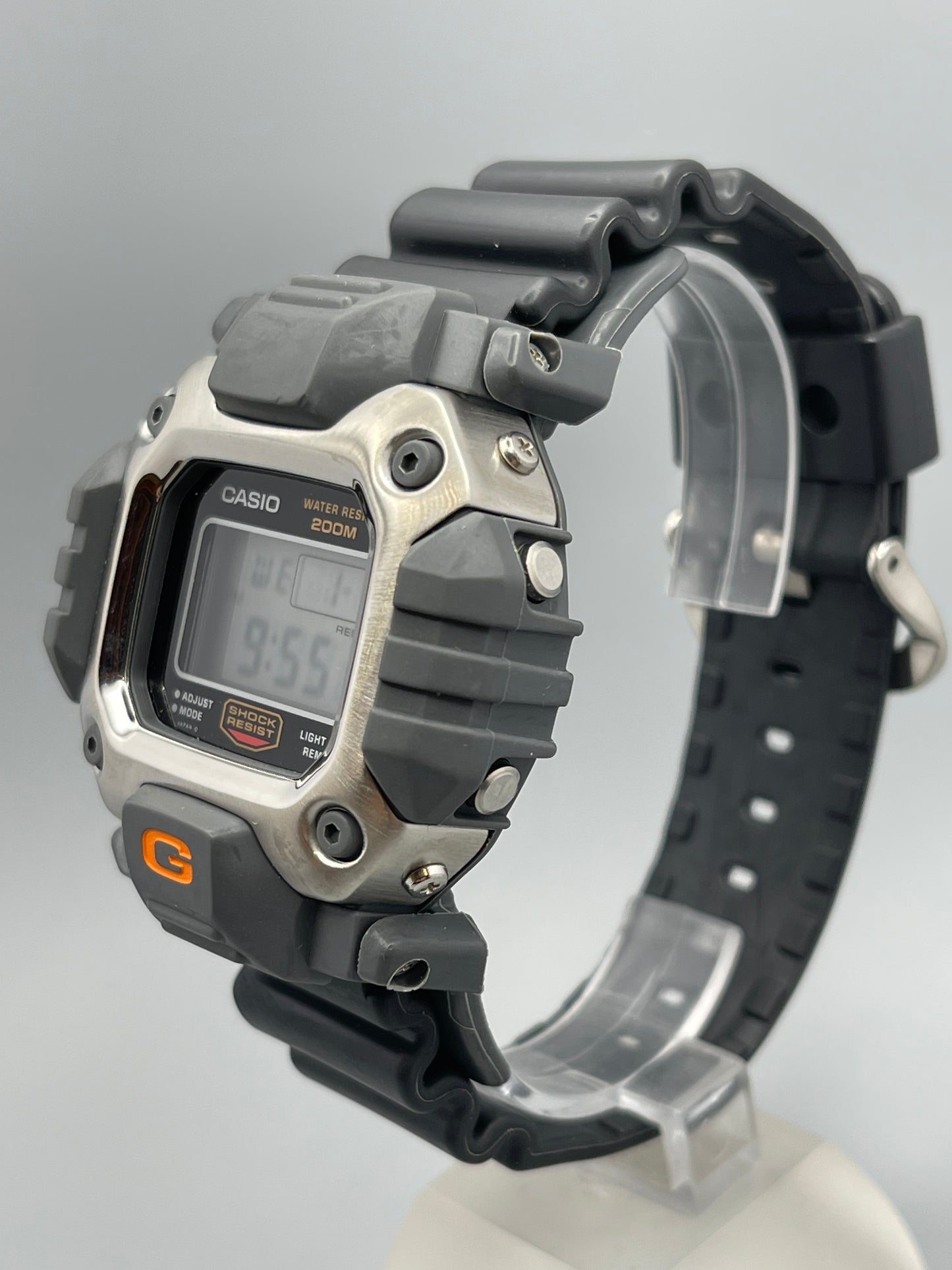 Rare 1990s Casio G-Shock DW-6400 new old stock