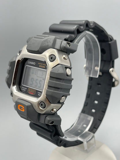 Rare 1990s Casio G-Shock DW-6400 new old stock