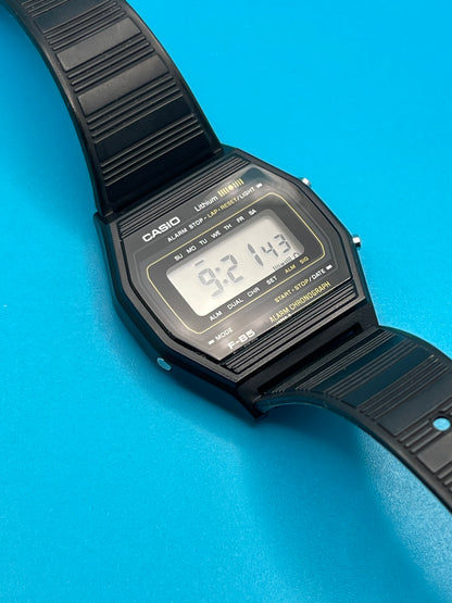 1981 Casio F-85
