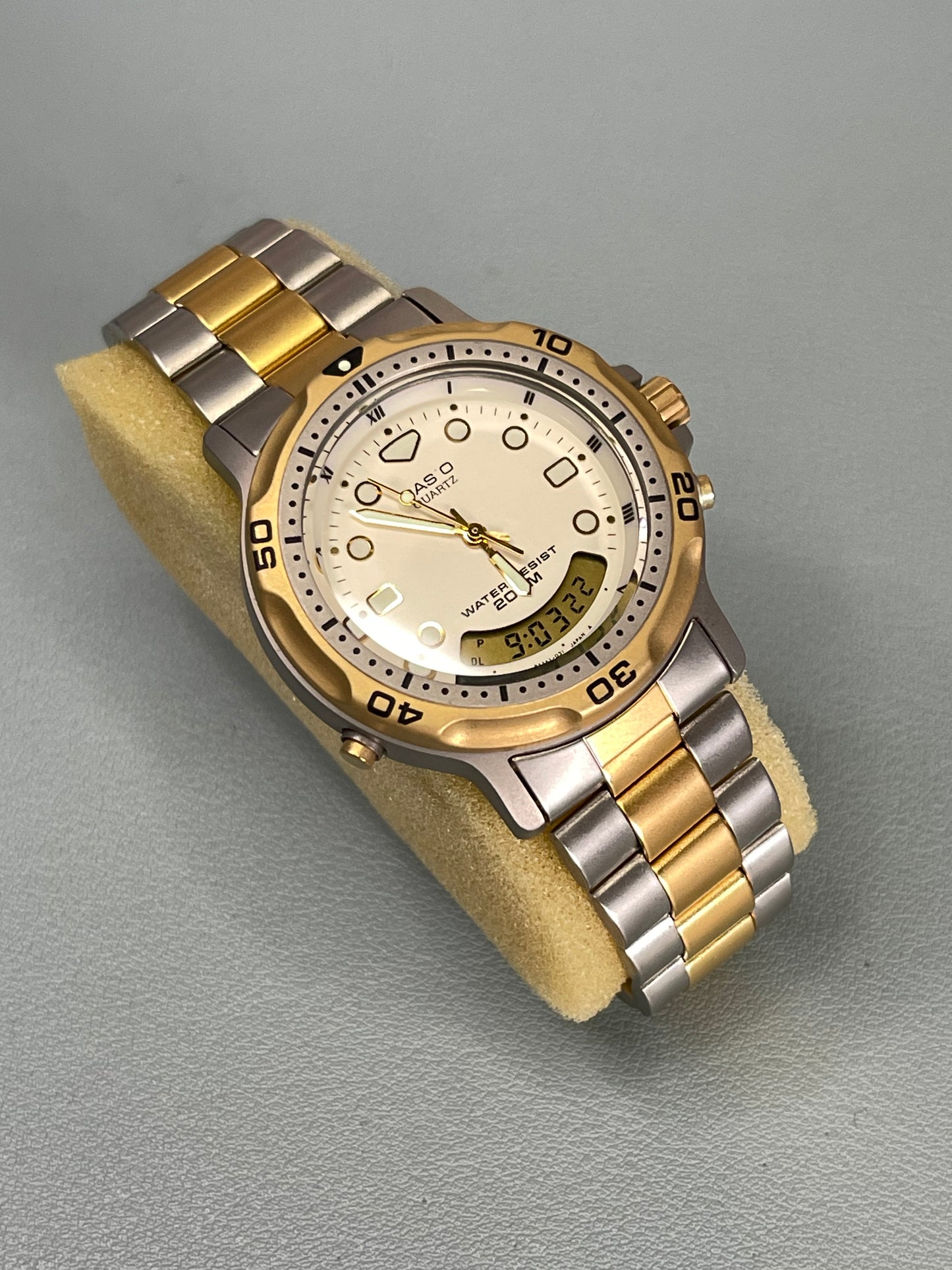 1990 Casio Oceanus 200M Divers watch, AD-702 new old stock