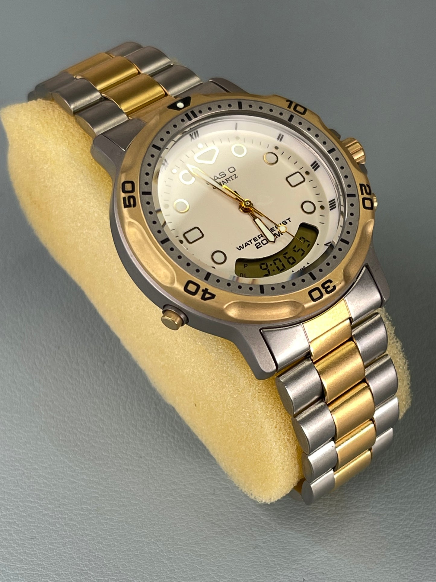 1990 Casio Oceanus 200M Divers watch, AD-702 new old stock