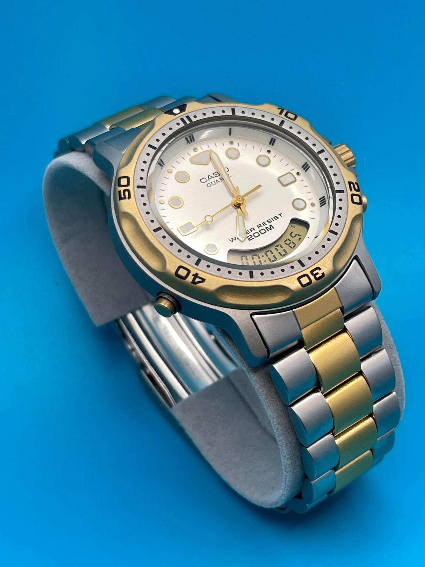 1990 Casio Oceanus 200M Divers watch, AD-702 new old stock