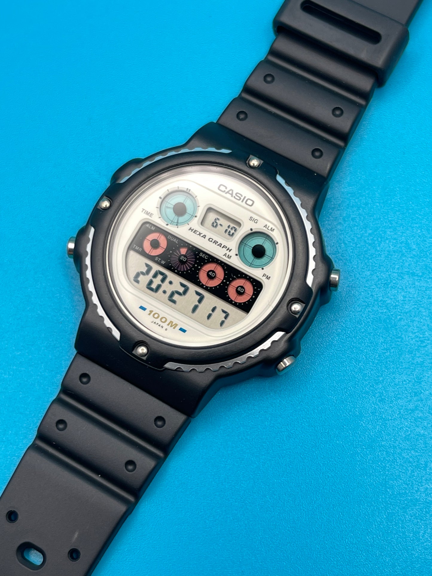 Casio HGW-10 White version
