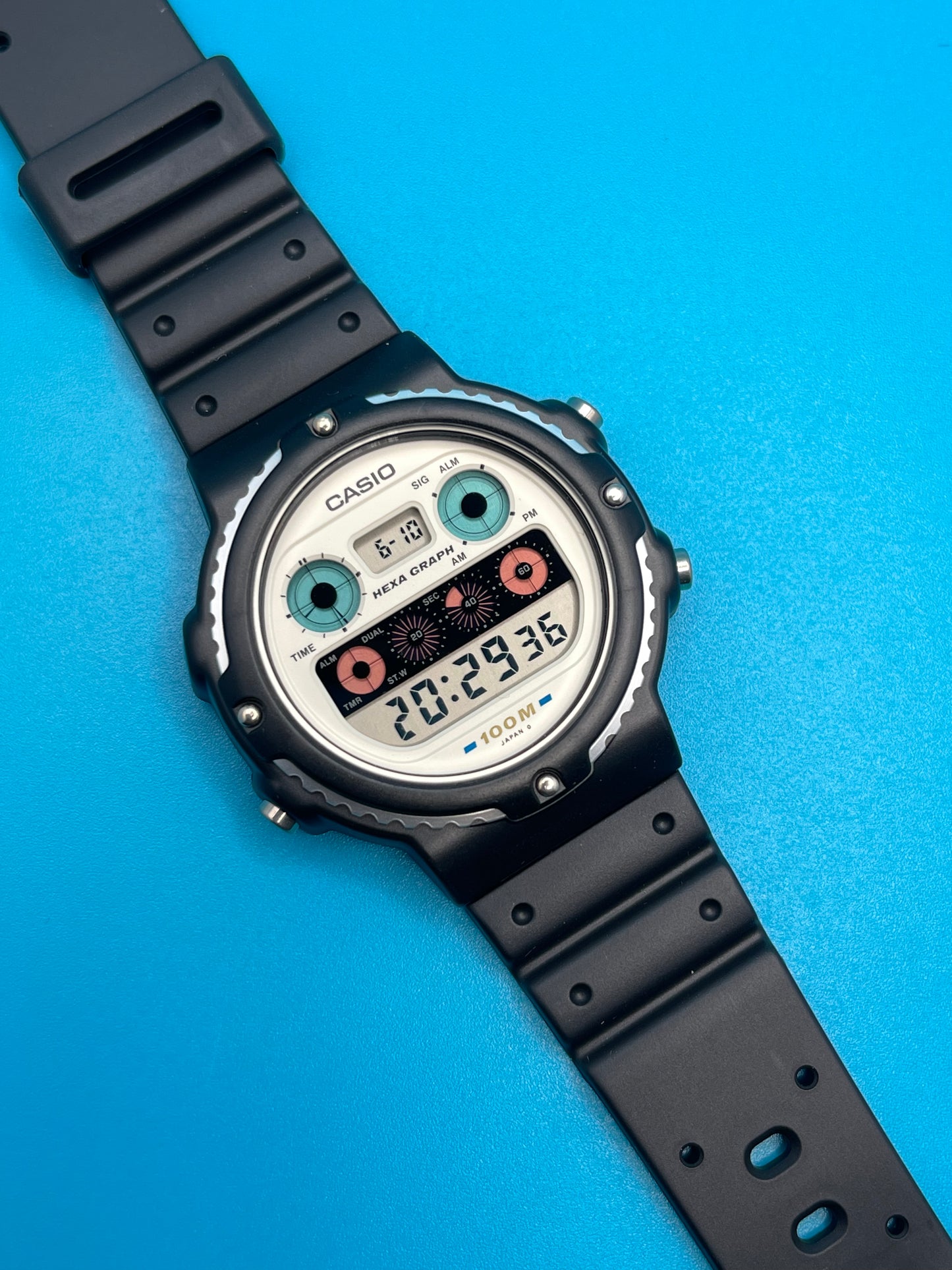 Casio HGW-10 White version