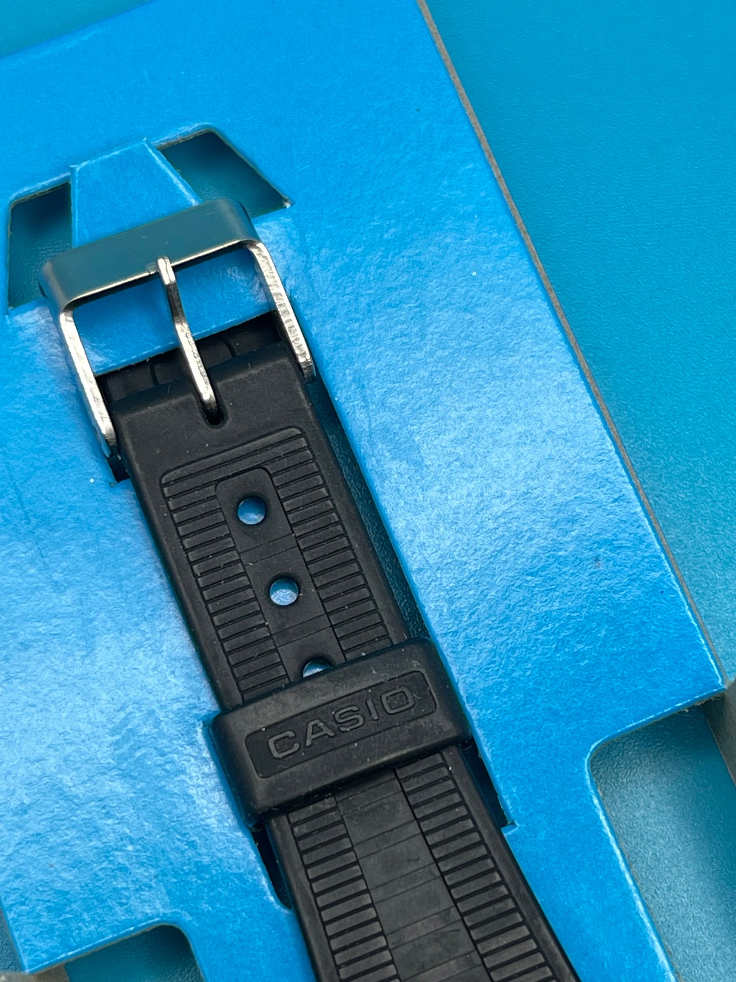 1984 Casio F-87 boxed